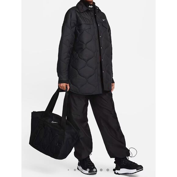 Nike quilted Jacket sportswear Essential Small woman - Picture 7 of 7